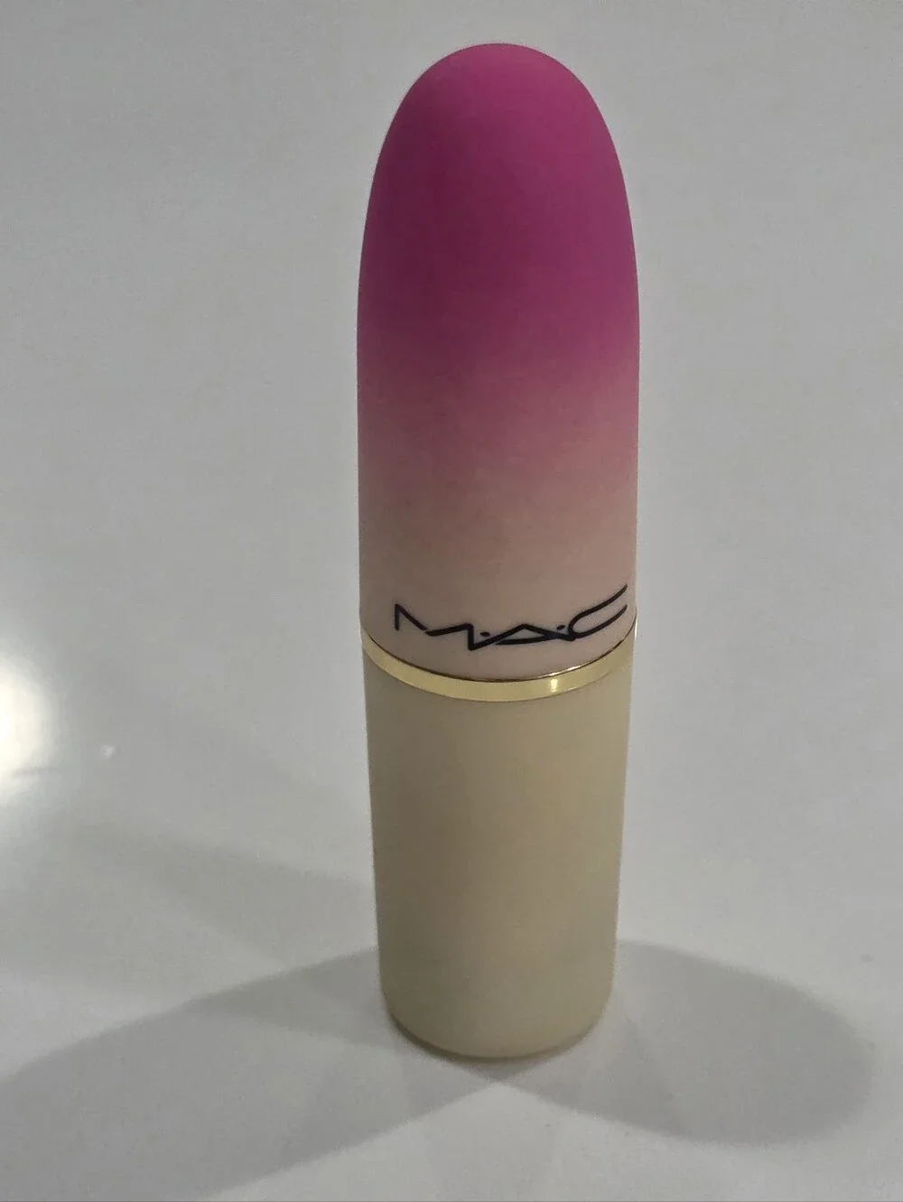 MAC Lunsr New Year Pure Happiness Lipstick Limited Edition
